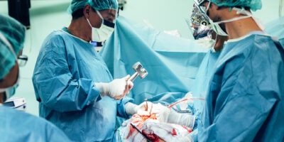 How to Become an Orthopedic Surgeon: Training, Licensing, and Certification Requirements