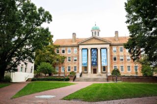 How to Get Into UNC Medical School: The Definitive Guide (2024) 