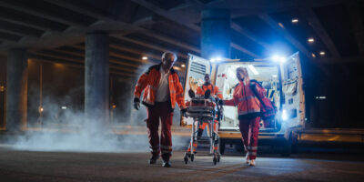 The Key Differences Between EMTs vs Paramedics