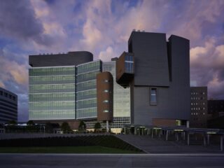 How To Get Into the University of Cincinnati College of Medicine: The Definitive Guide (2024)