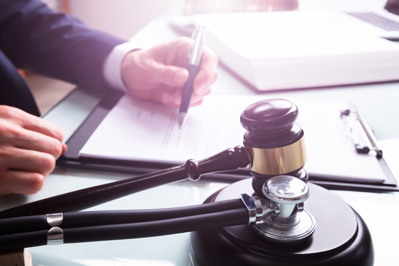 Medical Malpractice and Professional Negligence: What Does It Involve?
