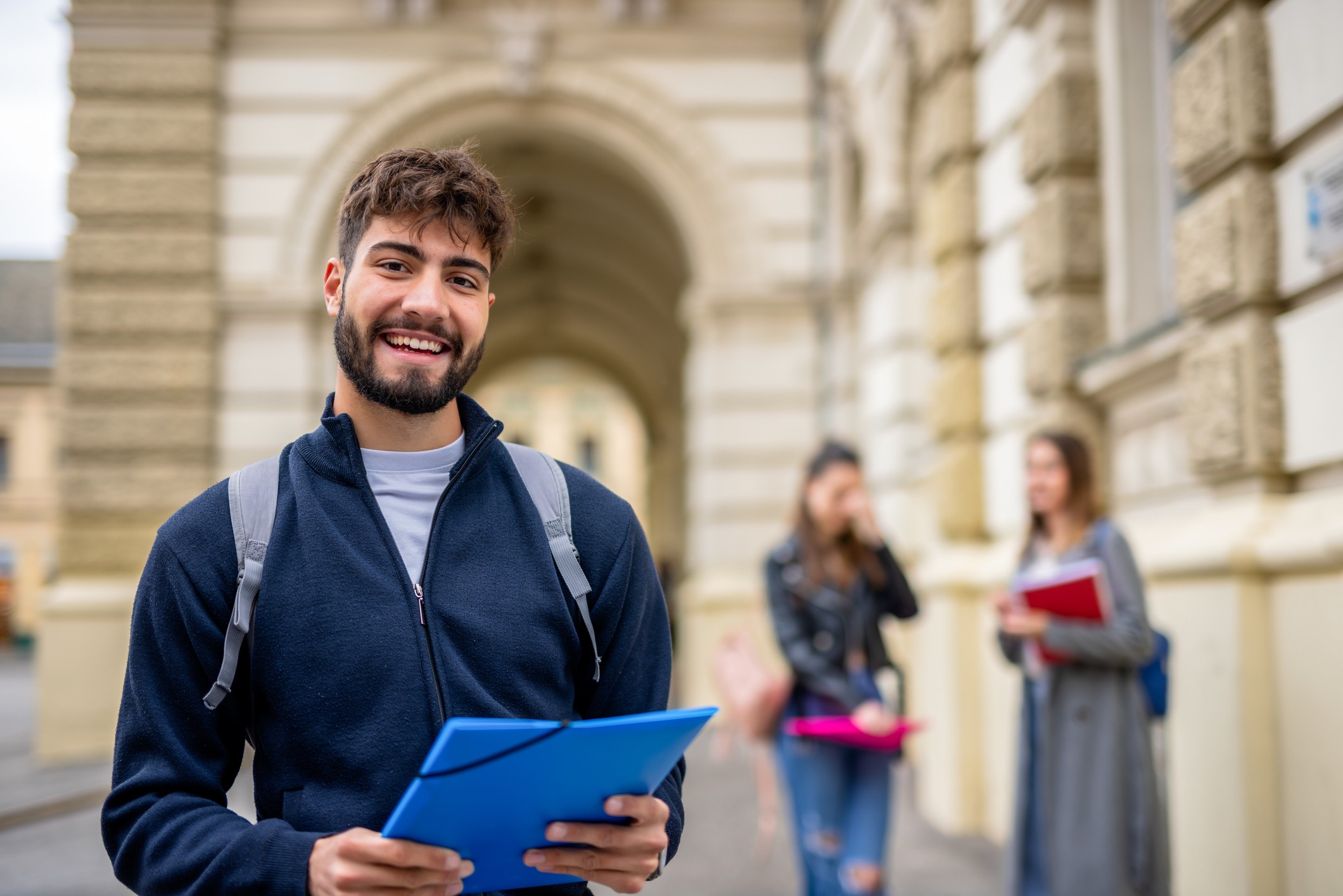 Does Applying Early Decision to Medical School Really Improve Your Chances?