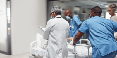 High School Path to Emergency Medicine — Life in the ER for Future Doctors