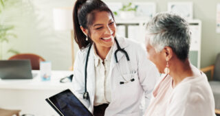 Physician Associate vs. Physician – Who Does What in a Modern Care Team?